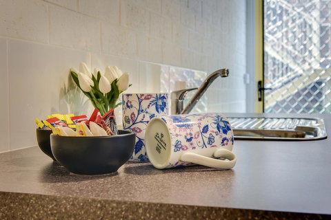 Allambi Holiday Apartments - Melbourne Tourism 32