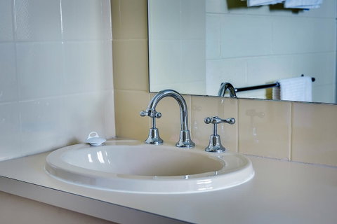 Allambi Holiday Apartments - Melbourne Tourism 40