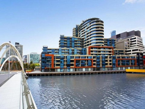 Melbourne Holiday Apartments Flinders Wharf - Melbourne Tourism 11