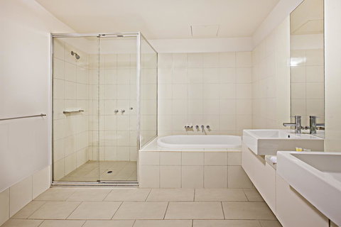 Waterfront Melbourne Apartments - Melbourne Tourism 34