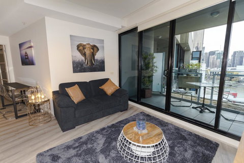 Waterfront Melbourne Apartments - Melbourne Tourism 42