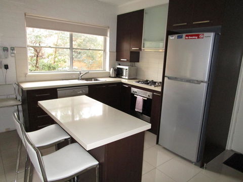 North Melbourne Retreat - Melbourne Tourism 2