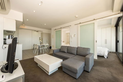 Amazing Accommodations: Vogue - Melbourne Tourism 32