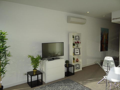 Amazing Accommodations: Vogue - Melbourne Tourism 21