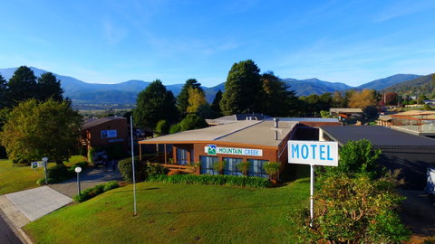Mountain Creek Motel Bar & Restaurant - Melbourne Tourism 0