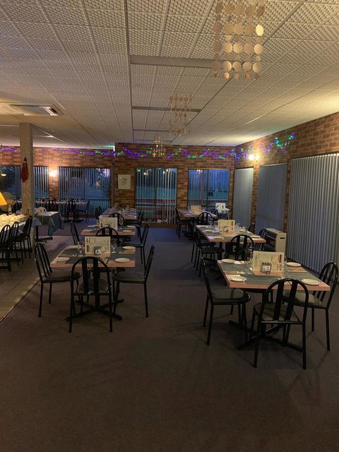 Mountain Creek Motel Bar & Restaurant - Melbourne Tourism 20