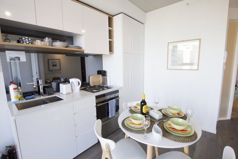 Carlson View Serviced Apartments - Melbourne Tourism 7