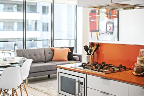 Complete Host Tiara Apartments - Melbourne Tourism 1