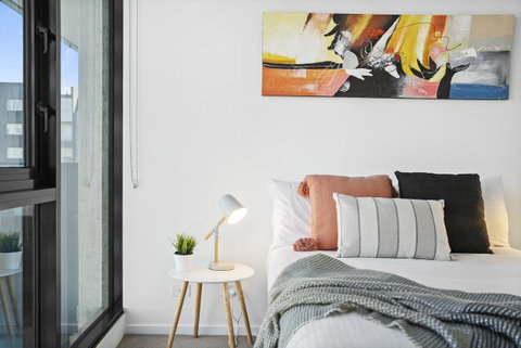 Complete Host Tiara Apartments - Melbourne Tourism 12