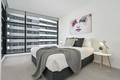 Complete Host Tiara Apartments - Melbourne Tourism 36