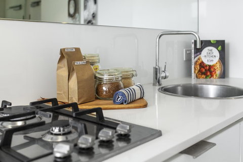 Complete Host Tiara Apartments - Melbourne Tourism 25
