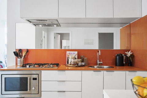 Complete Host Tiara Apartments - Melbourne Tourism 2