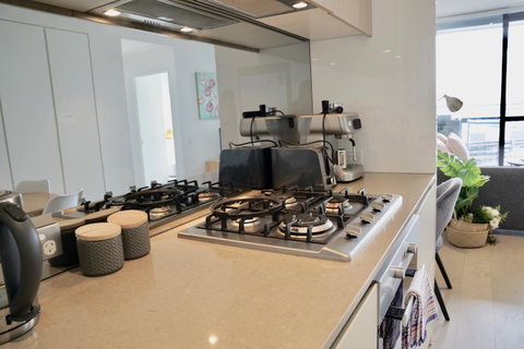 Pride Docklands Waterfront Apartment City View - Melbourne Tourism 22