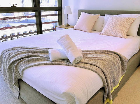 Pride Docklands Waterfront Apartment City View - Melbourne Tourism 41
