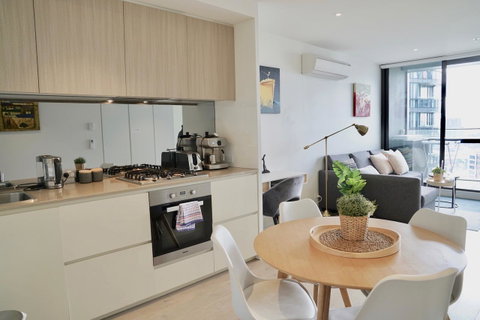 Pride Docklands Waterfront Apartment City View - Melbourne Tourism 14