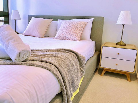 Pride Docklands Waterfront Apartment City View - Melbourne Tourism 25