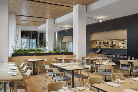 Vibe Hotel Melbourne Docklands - Melbourne Tourism 35