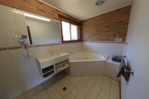 Quays Motel San Remo - Melbourne Tourism 15