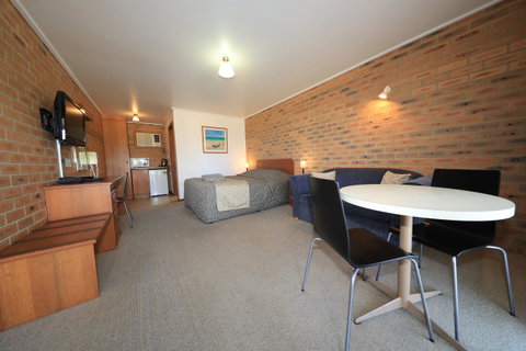 Quays Motel San Remo - Melbourne Tourism 16