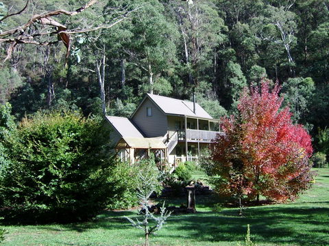 Shady Brook Cottages - Melbourne Tourism 7