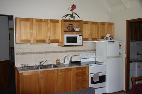 Shady Brook Cottages - Melbourne Tourism 27