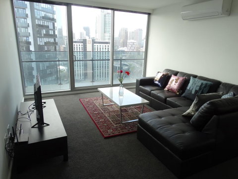 Cloud9 Luxury Apartments - Melbourne Tourism 4