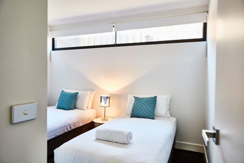 Richmond Â· 3 Level Architecturally Designed Richmond House - Melbourne Tourism 7