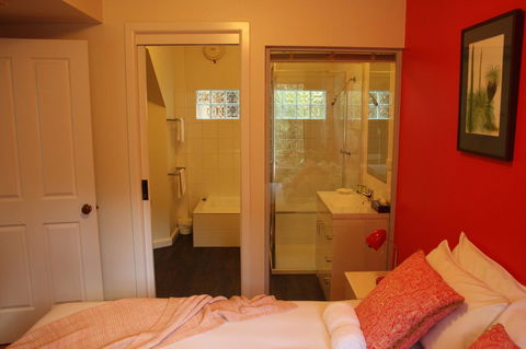 Merrimeet Cottages - Melbourne Tourism 18
