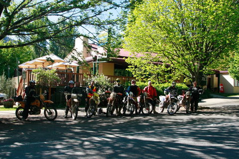 The Harrietville Snowline Hotel - Melbourne Tourism 40
