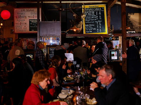 The Harrietville Snowline Hotel - Melbourne Tourism 5