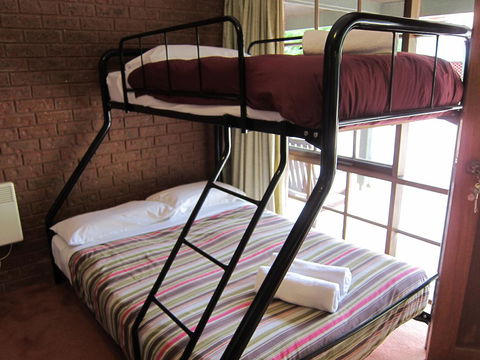 The Harrietville Snowline Hotel - Melbourne Tourism 19