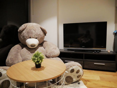 UrbanSuite The Wild Rosa Inn - Melbourne Tourism 0