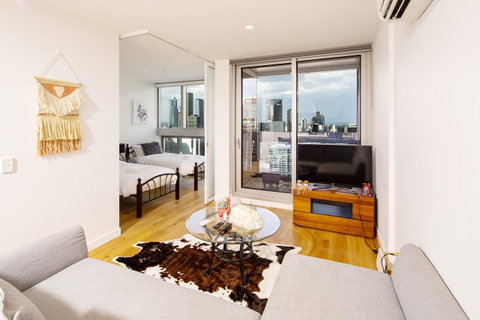 UrbanSuite The Wild Rosa Inn - Melbourne Tourism 5