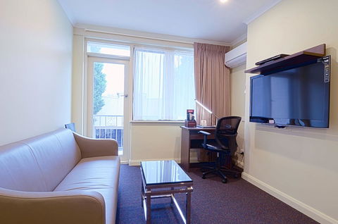 Park Squire Motor Inn & Serviced Apartments - Melbourne Tourism 9