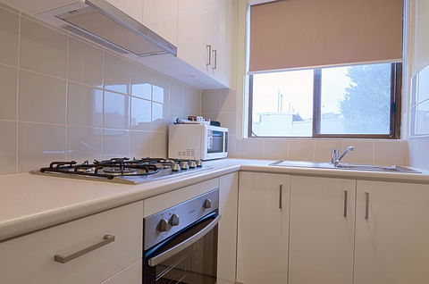 Park Squire Motor Inn & Serviced Apartments - Melbourne Tourism 16