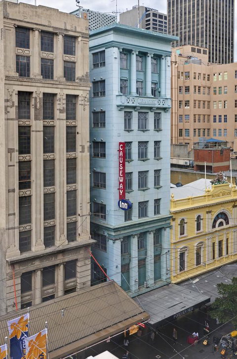 Causeway Inn On The Mall - Melbourne Tourism 24