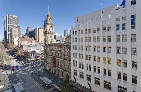 Causeway Inn On The Mall - Melbourne Tourism 27