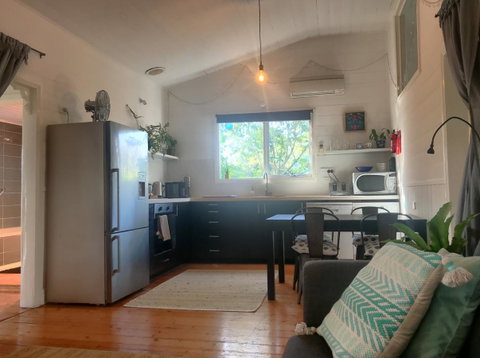 Cinta Cottage - Melbourne Tourism 3