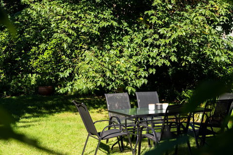 The Orchard House - Melbourne Tourism 1