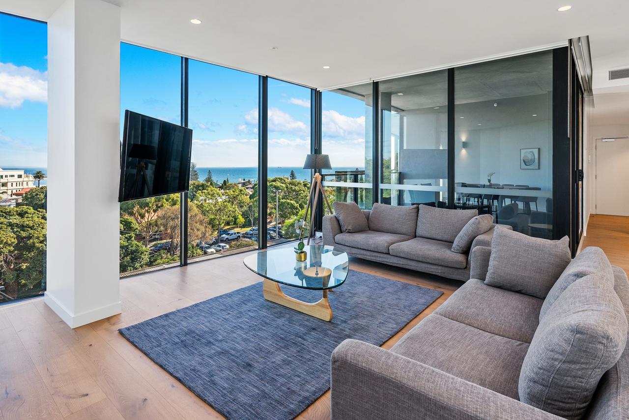 Hampton VIC Melbourne Tourism