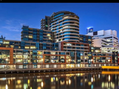 Signature Waterfront Apartments - Melbourne Tourism 38