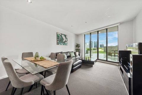 Signature Waterfront Apartments - Melbourne Tourism 29