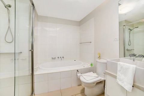 Signature Waterfront Apartments - Melbourne Tourism 14
