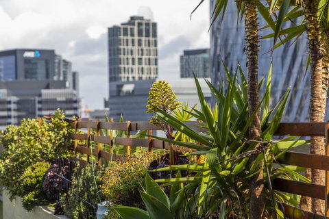 Signature Waterfront Apartments - Melbourne Tourism 35