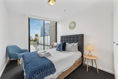 Signature Waterfront Apartments - Melbourne Tourism 30