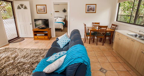 Goldfield Holiday Units - Melbourne Tourism 17