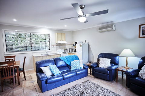 Goldfield Holiday Units - Melbourne Tourism 18