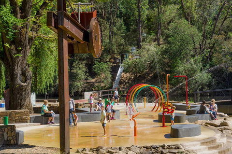 Goldfield Holiday Units - Melbourne Tourism 34