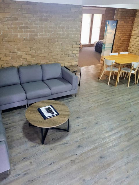 Tropicana Motor Inn - Melbourne Tourism 26