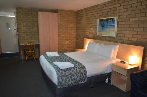 Tropicana Motor Inn - Melbourne Tourism 4